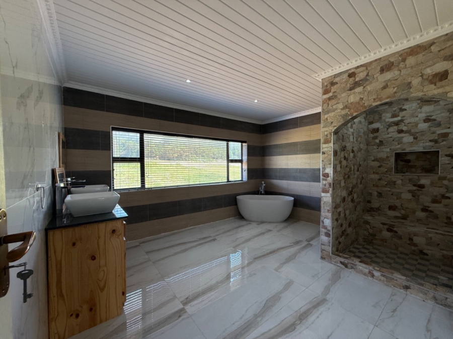 3 Bedroom Property for Sale in Royalston Residential Estate and Wildlife Reserve Eastern Cape